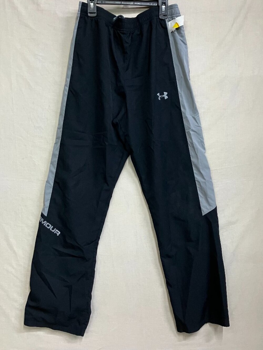 Under Armour Track Joggers Pants Women's YXL Black Gray Loose Athletic Wind